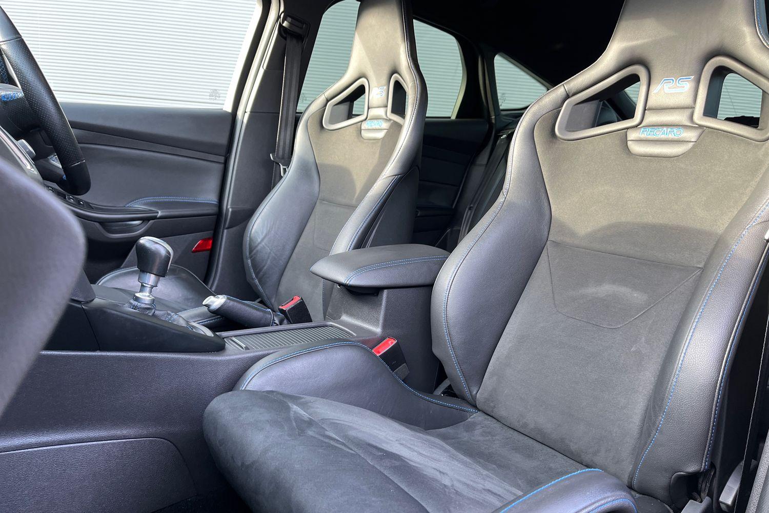 Ford FOCUS RS Photo 18