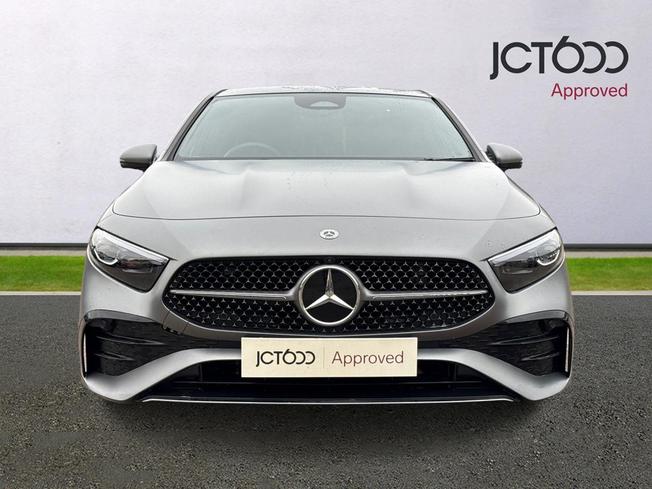 MERCEDES-BENZ A Class Photo 8