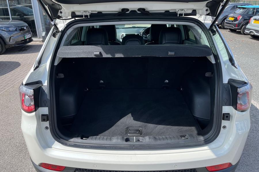 Jeep Compass Photo autoimg-3cac957a552004333528a7a46bbd14fb2b91c03d.jpg