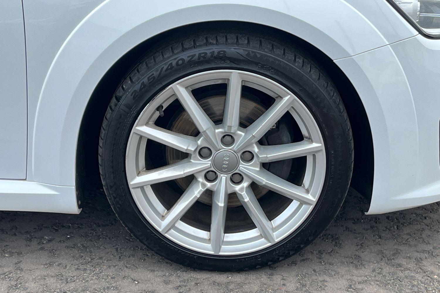 Audi TT Photo 7
