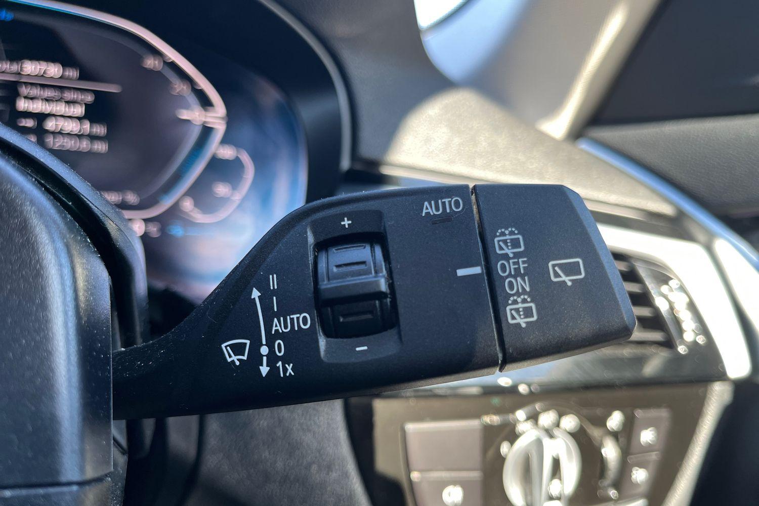 BMW 5 SERIES Photo 14