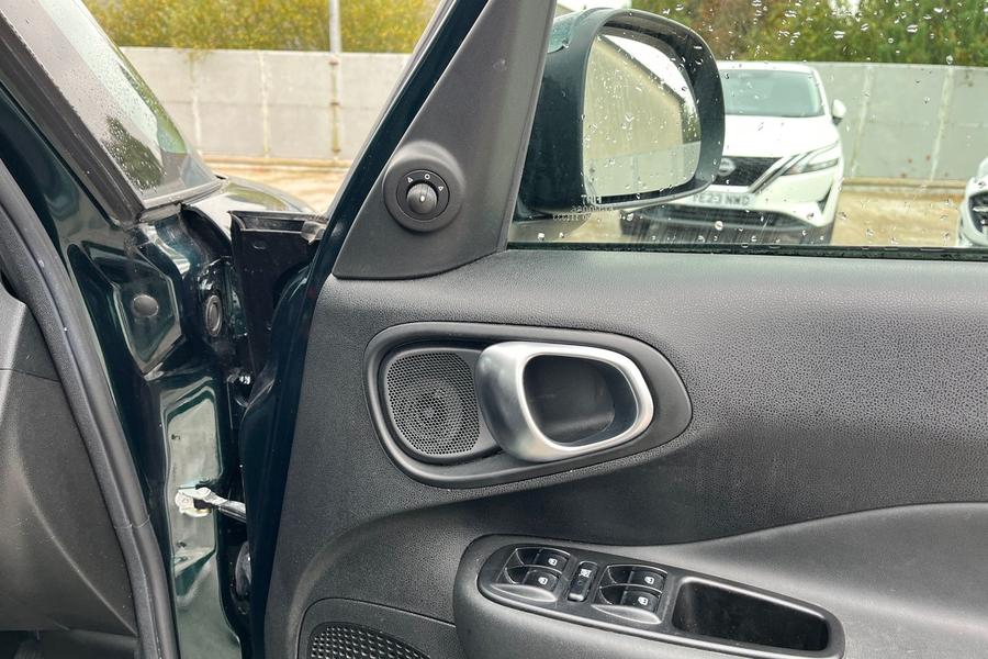 Fiat 500L Photo autoimg-3cb5ee5a536559378a7e8a63d9741efa3ddb8c8f.jpg