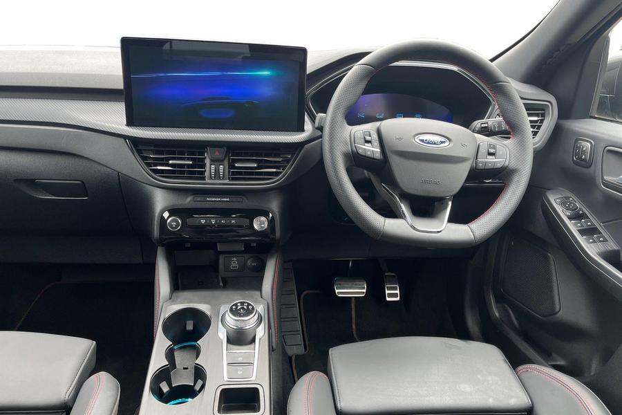 Ford Kuga Photo autoimg-3cb8219e9c95d85e4364a572673b4f2bd6e8d9bd.jpg