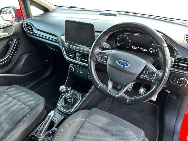FORD Fiesta Photo 6