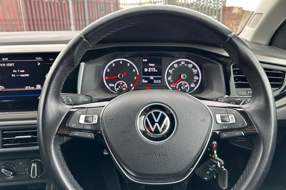 Used Volkswagen POLO 12
