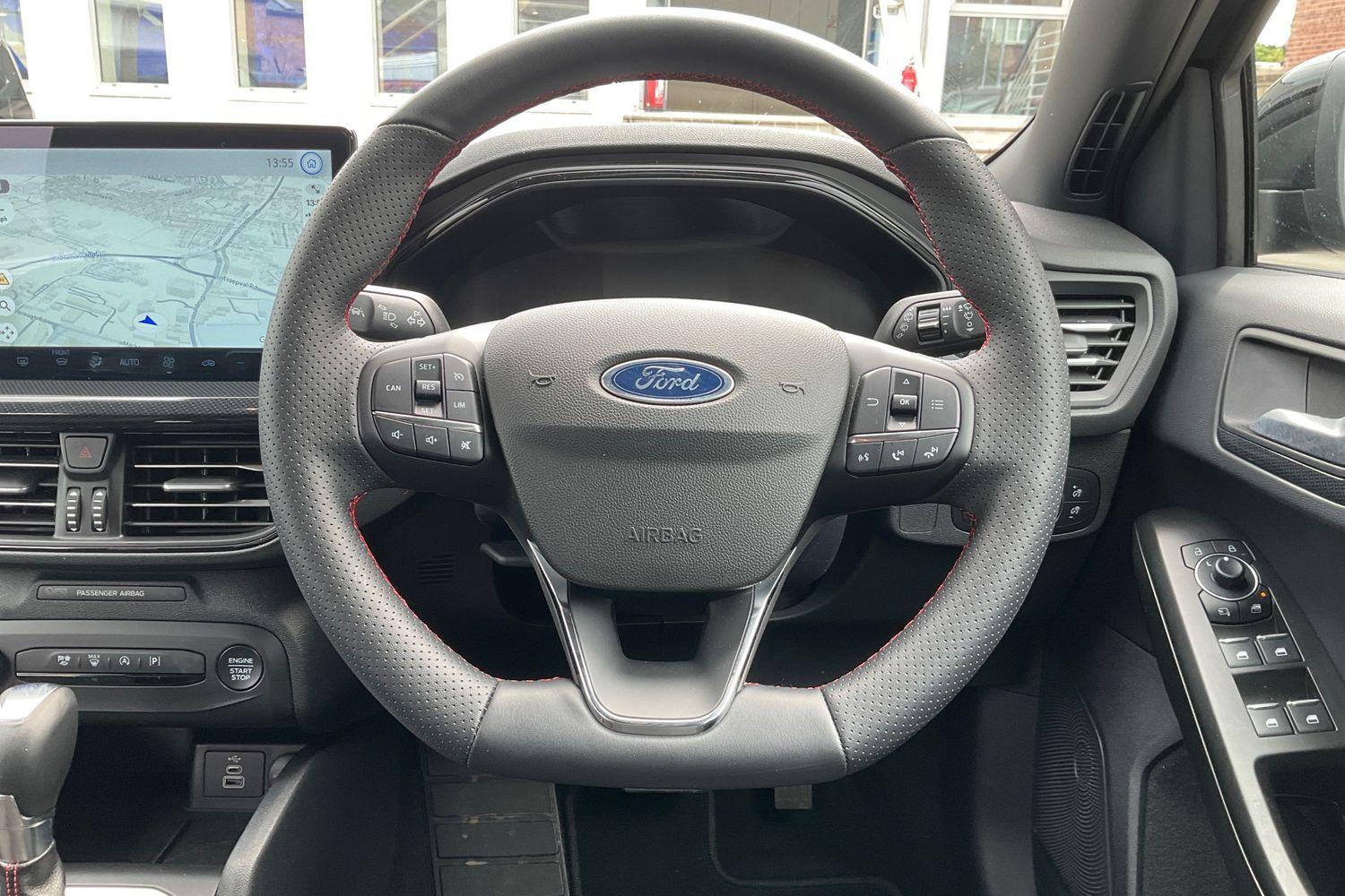 Ford Focus Photo 11