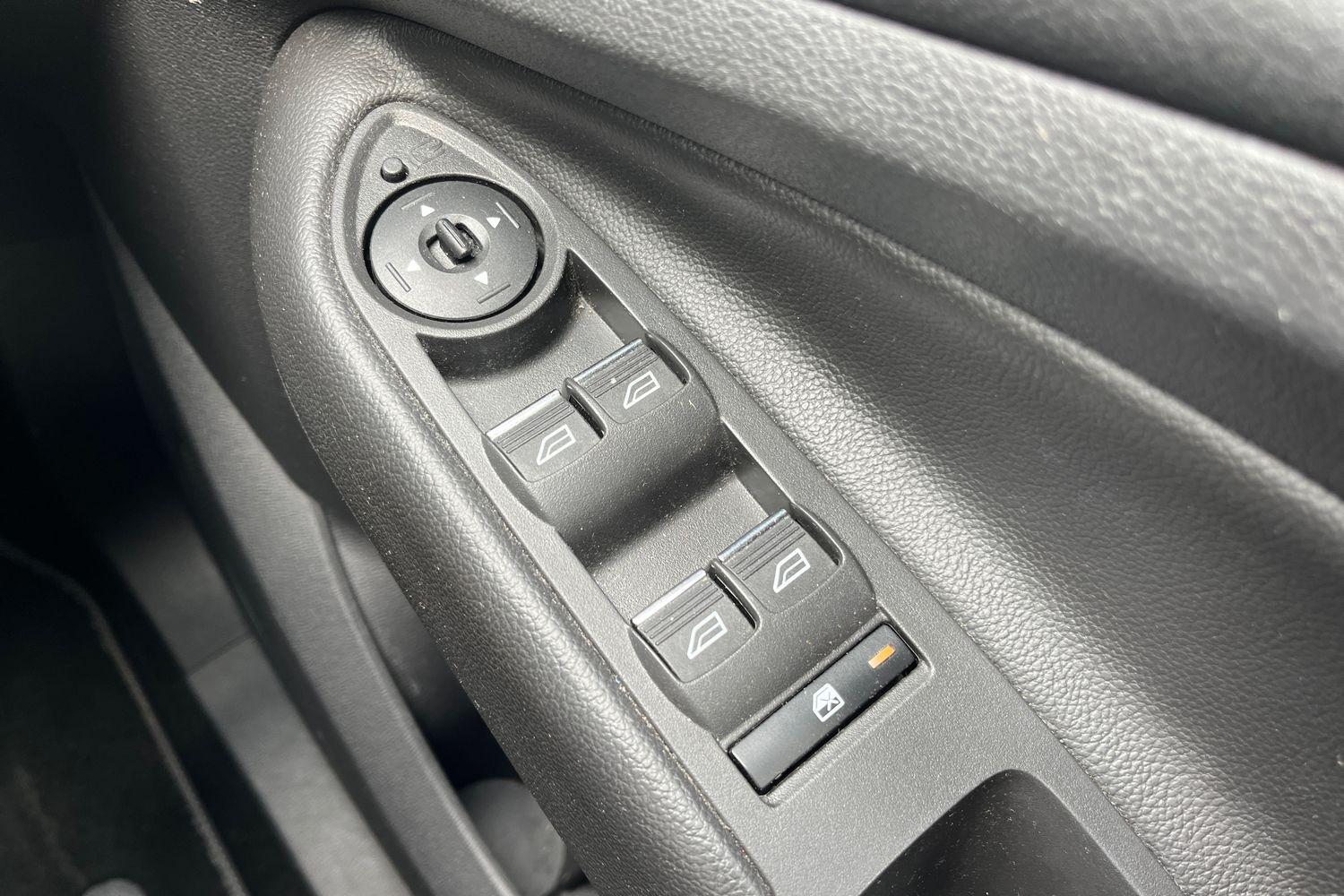 Ford KUGA Photo 15