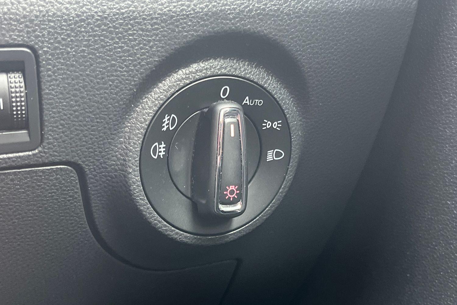 SEAT IBIZA Photo 29