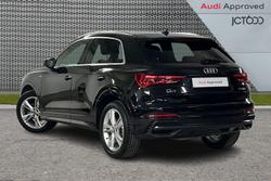 AUDI Q3 Photo 3