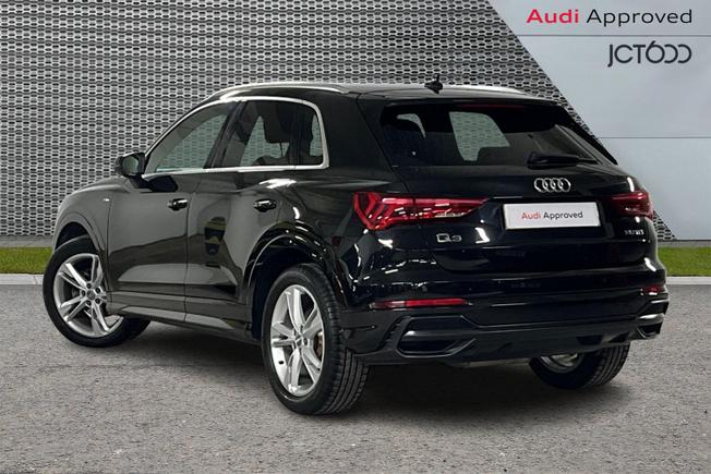 AUDI Q3 Photo 3
