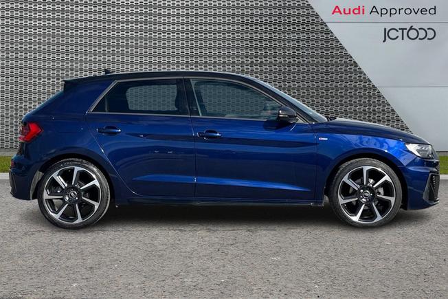 AUDI A1 Photo 4