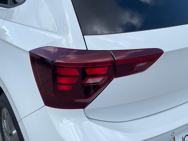 VOLKSWAGEN Polo Photo 18