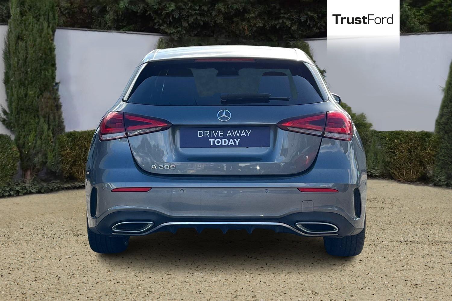 Mercedes-Benz A CLASS Photo 6