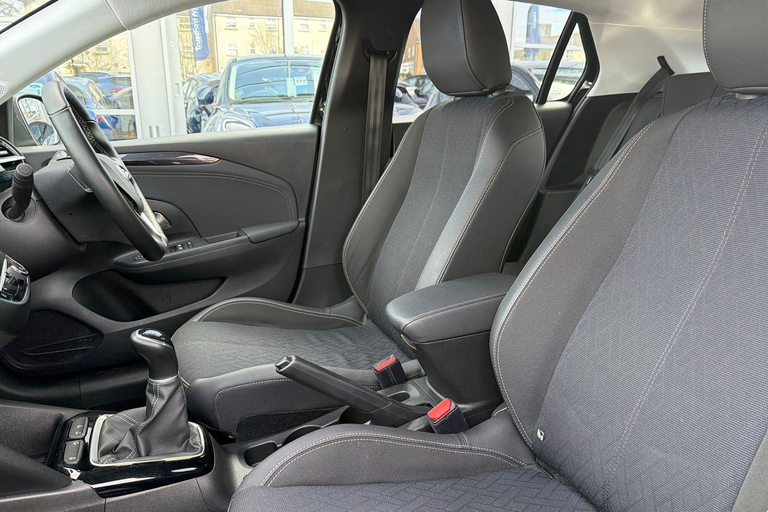 Vauxhall CORSA Photo 18