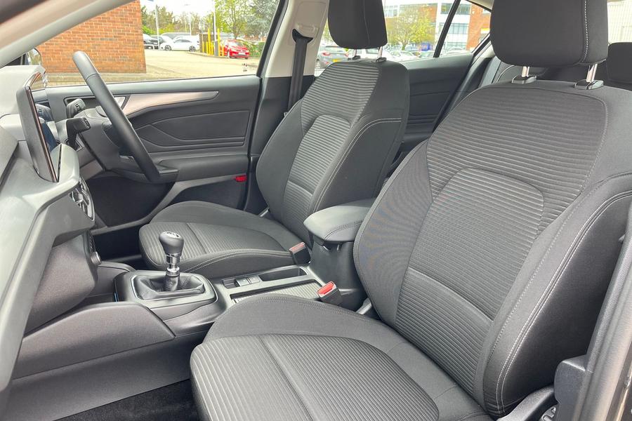 Ford Focus Photo autoimg-3ccd8c6ed13b75856290c4520f0f25864ffb03a0.jpg
