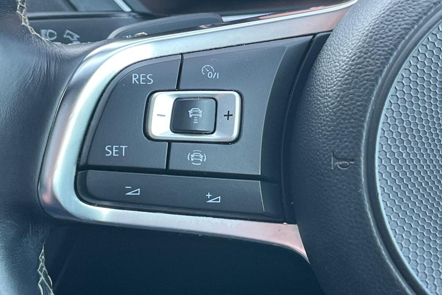 Volkswagen TIGUAN Photo autoimg-3ccd98fc0c6147d162240aa5e01df88aff8d594a.jpg