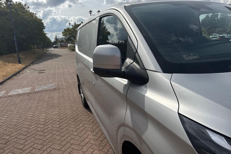 Ford TRANSIT CUSTOM Photo autoimg-3cd740eac90f57a7735f05e96d3e494e6a20a502.jpg
