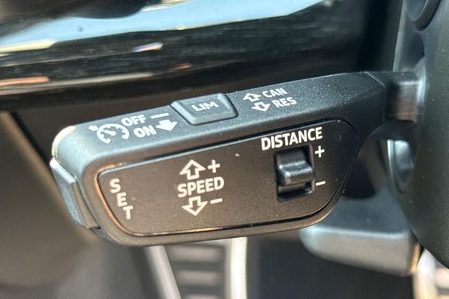 AUDI Q7 Photo 33