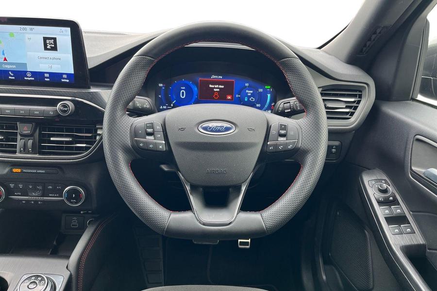 Ford KUGA Photo autoimg-3ce1b8c650a6b891e62df1517932efc4efbe156a.jpg