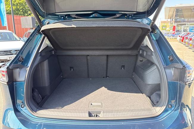 VOLKSWAGEN Tiguan Photo 12