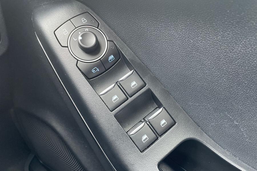 Ford PUMA Photo autoimg-3ce2d71086a8969dfd57c95d0c380fd9f992cb2b.jpg