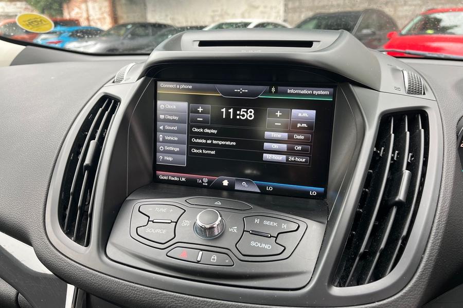 Ford KUGA Photo autoimg-3ce3aa8f620379239efe823d6e31cb52c5c36561.jpg