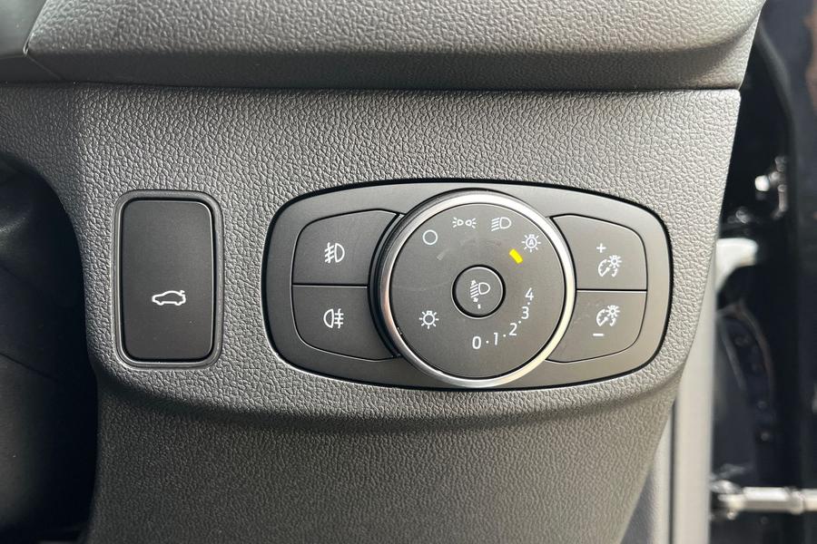 Ford Focus Photo autoimg-3ce49f450393efe444ca09c5a553de13fbe10521.jpg