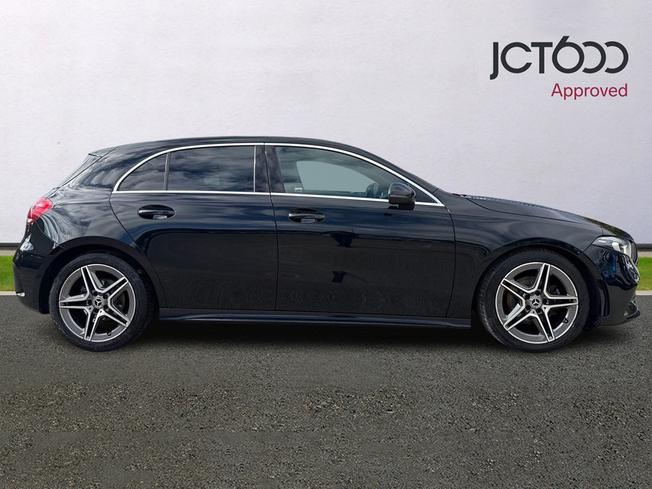MERCEDES-BENZ A Class Photo 4