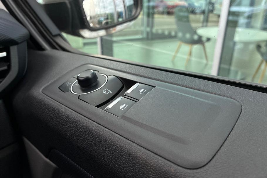 Used Ford TRANSIT CUSTOM HS25CHK 34
