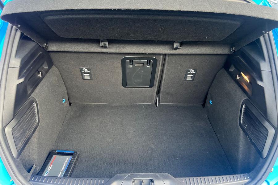 Ford FOCUS Photo autoimg-3cf0094a270601b195ec57bc376bf3899f76d5ef.jpg