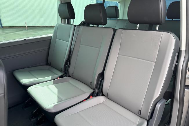 Volkswagen Transporter Shuttle Photo 45