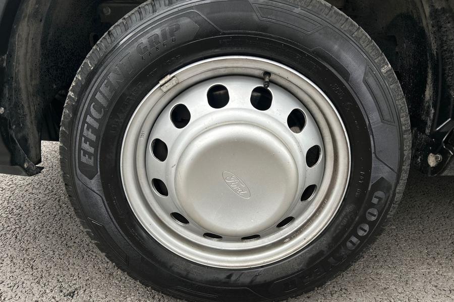 Ford TRANSIT Photo autoimg-3cf6fbbdecc480114c6b72417c2e35ee414f5eff.jpg