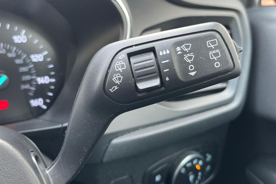 Ford FOCUS Photo autoimg-3cf72045f7eded8dc6f9d6d98ad946ebe75a03d6.jpg