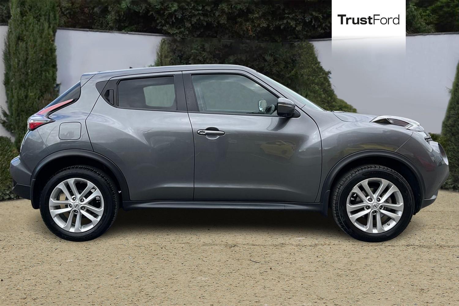 Nissan JUKE Photo 2