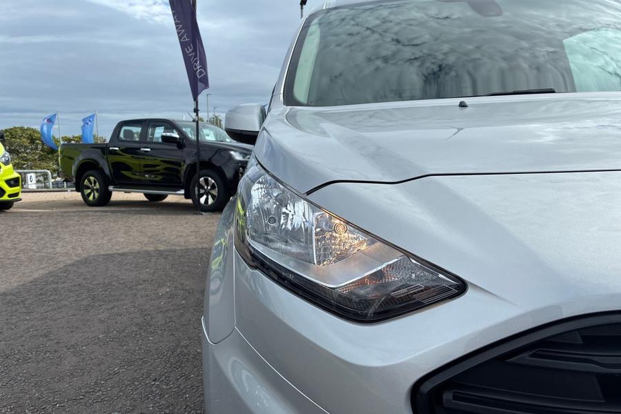 Ford TRANSIT CONNECT Photo autoimg-3d0009308220780bbcafa5b74589e170f47f24e7.jpg