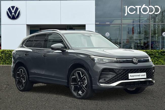 VOLKSWAGEN Tiguan Photo 1