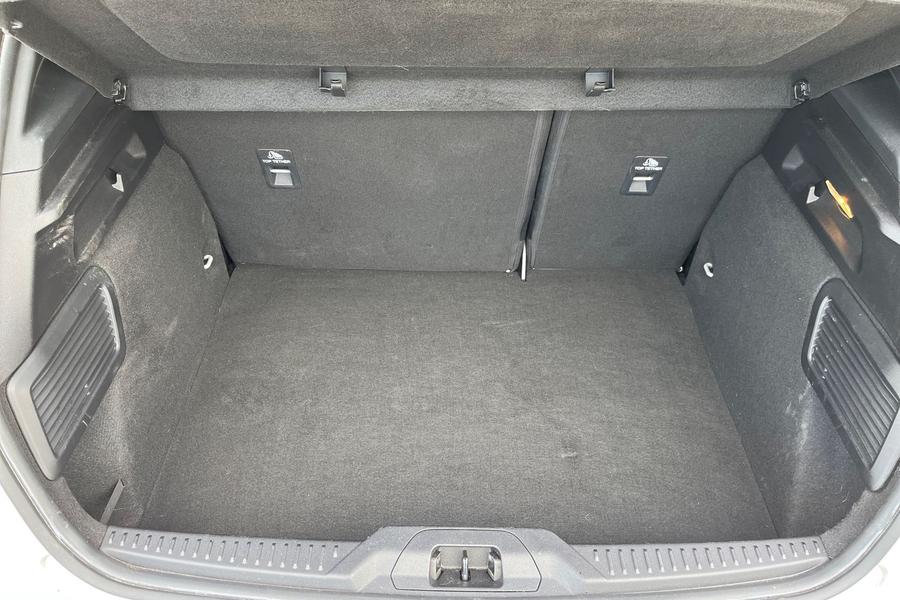 Ford FOCUS Photo autoimg-3d04c420f75454ac5a2fa49a07b2cb9d6ecced03.jpg