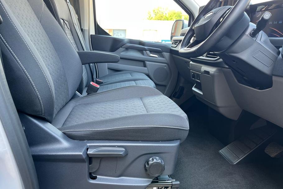 Used Ford TOURNEO CUSTOM WN26TTZ 32