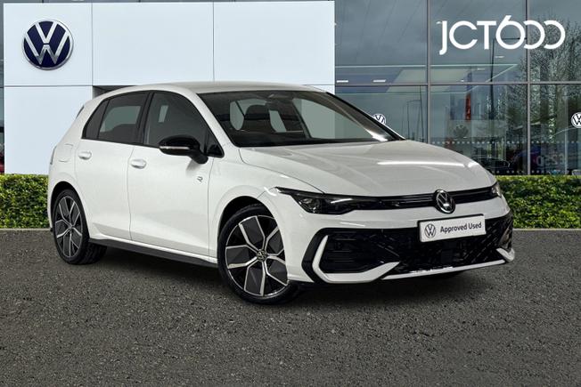 Volkswagen Golf Photo 1