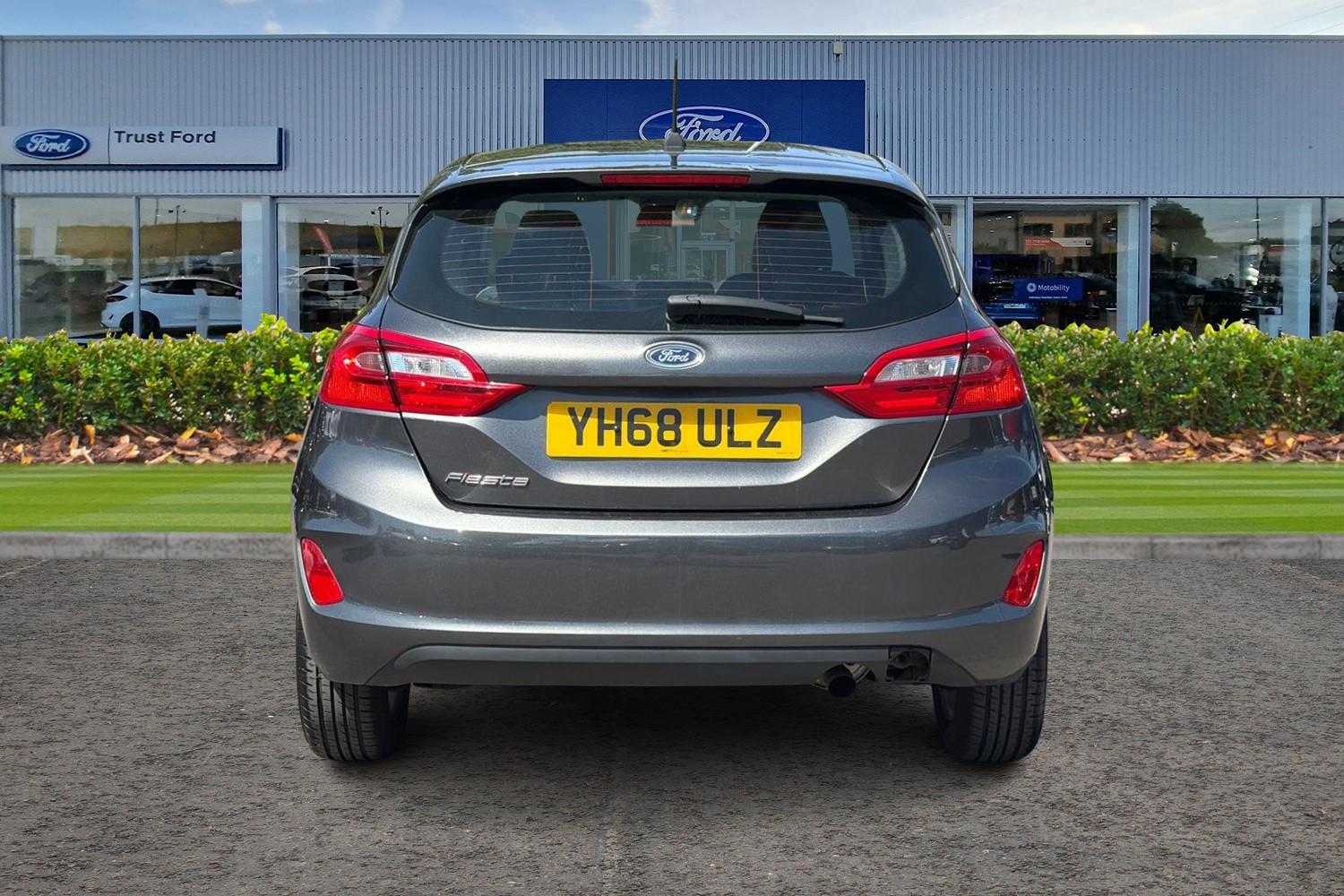 Ford FIESTA Photo 6