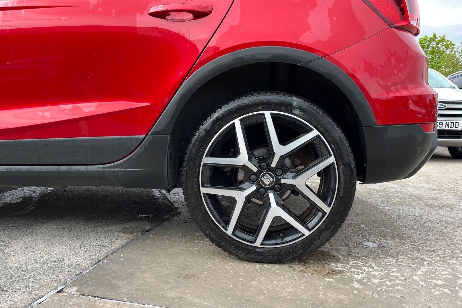 SEAT ARONA Photo 7