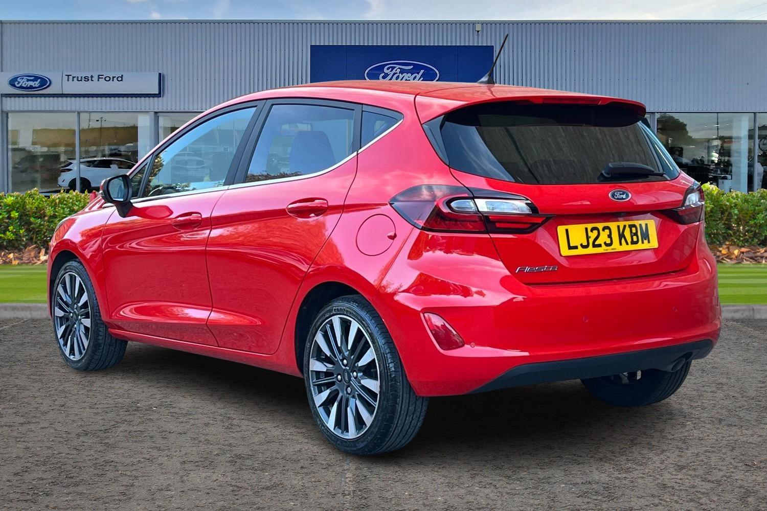 Ford FIESTA Photo 1