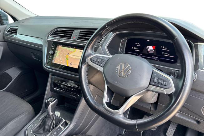 VOLKSWAGEN Tiguan Allspace Photo 6