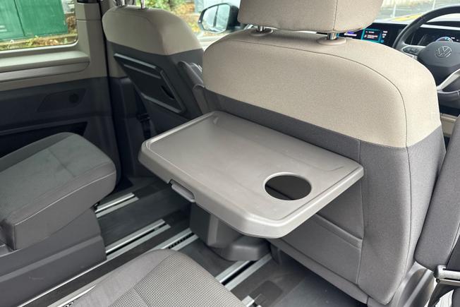 VOLKSWAGEN Multivan Photo 38