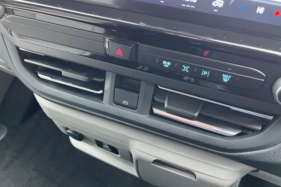 Used Ford E-TOURNEO CUSTOM 27