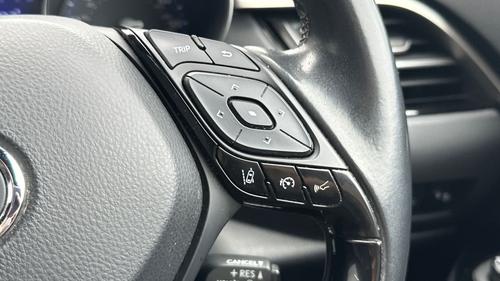 Toyota C-HR Photo autoimg-3d0f00c8aac68c7cbfd886213d3ed260ff47f975.jpg