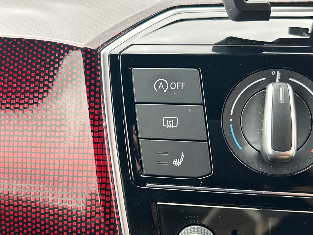Volkswagen up! Photo autoimg-3d0f36115ade0c121ff7df422c11cba6ba79a972.jpg