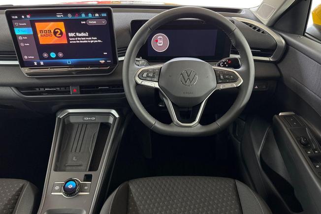 VOLKSWAGEN T-Roc Photo 11