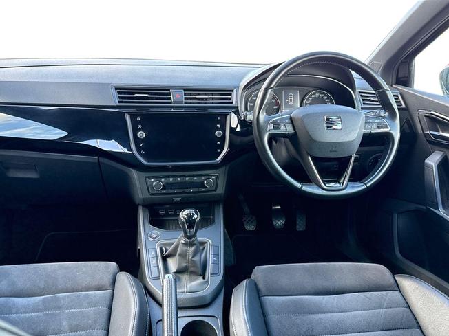 SEAT Ibiza Photo 11