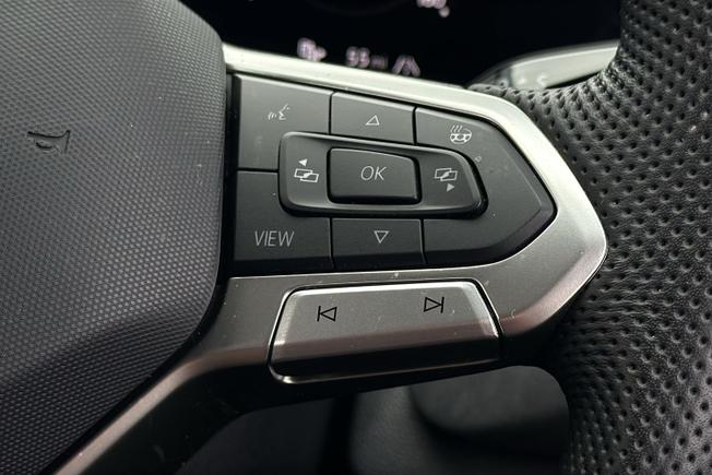 VOLKSWAGEN Tiguan Photo 17